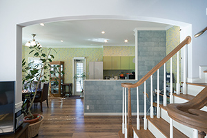 リビング階段で印象的に